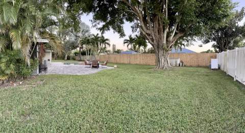 104 Segura Street, Royal Palm Beach FL - photo 13 of 44