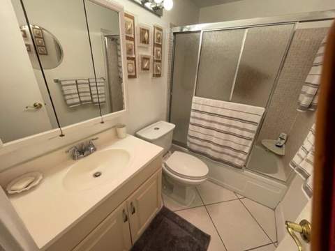 350 Horizons #206, Boynton Beach FL - photo 9 of 42