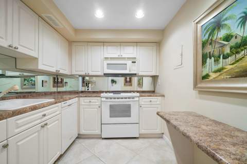 3450 S Ocean Boulevard #625, Palm Beach FL - photo 7 of 43