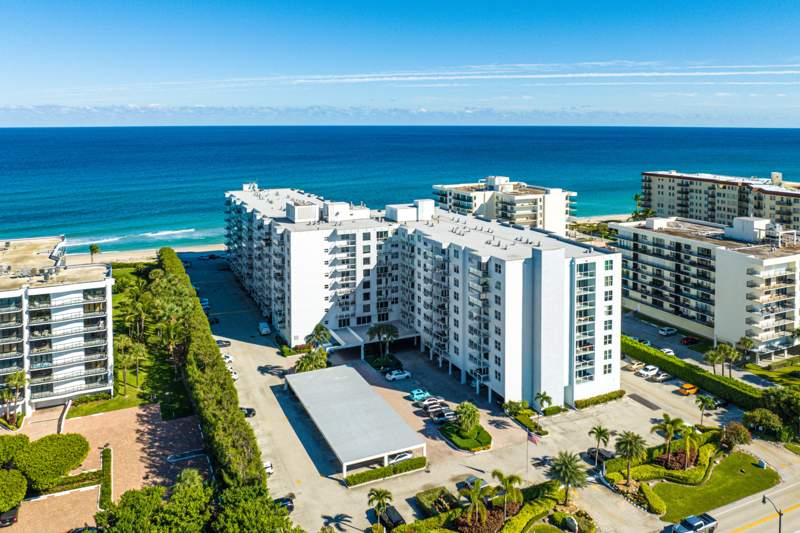 1 bedroom Condominium at 3450 S Ocean Boulevard #625, Patrician Of Palm Beach Condo, Palm Beach — photo 3