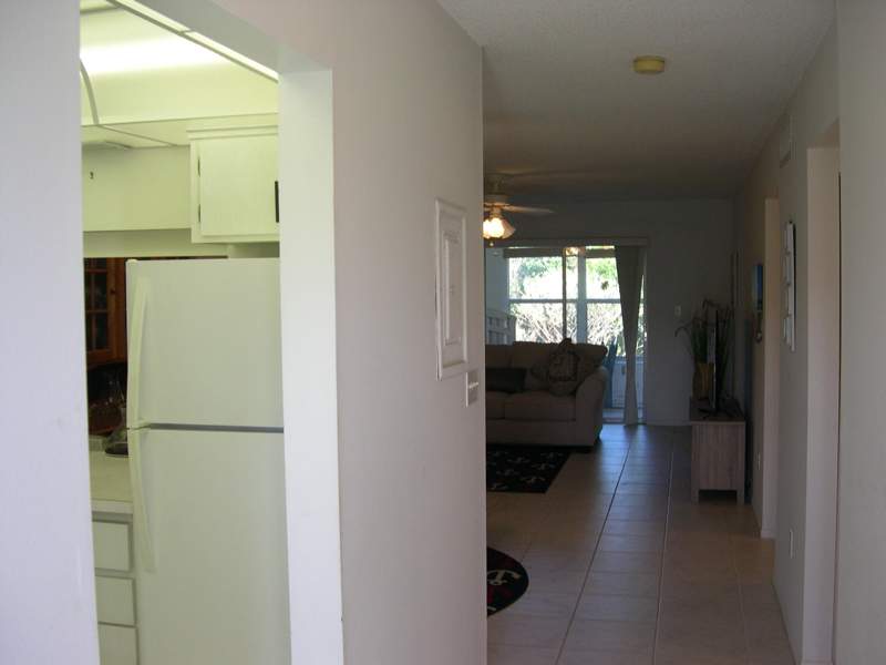 1 bedroom Condominium at 1172 Commodore Court #204, Colonnades Condominium No 7, Fort Pierce — photo 5