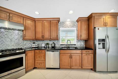 3781 S 25th Street, Fort Pierce FL - photo 10 of 53