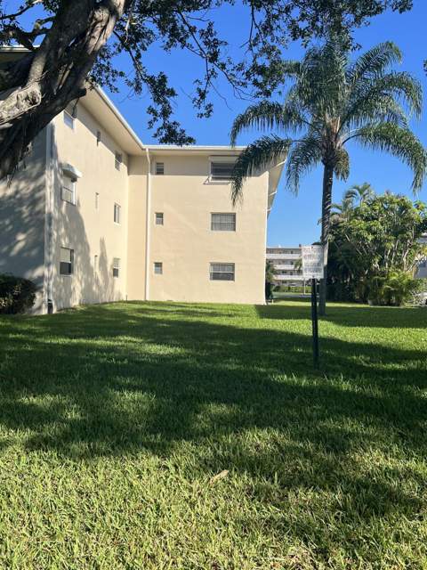 2682 S Garden Drive #103, Lake Worth FL - photo 22 of 37