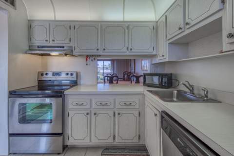 2682 Garden Drive #301, Lake Worth FL - photo 15 of 45