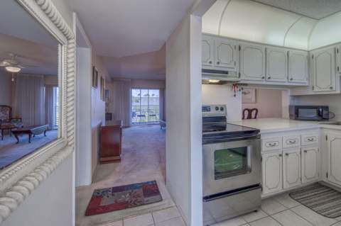 2682 Garden Drive #301, Lake Worth FL - photo 17 of 45