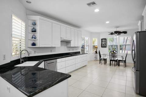 144 Pepper Lane, Jensen Beach FL - photo 14 of 37