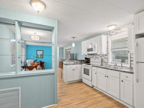 102 N Warner Drive, Jensen Beach FL - photo 13 of 41