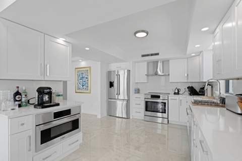 5380 N Ocean Drive #10d, Riviera Beach FL - photo 12 of 23