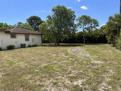821 SW 4th Avenue, Delray Beach FL - photo 9 of 20
