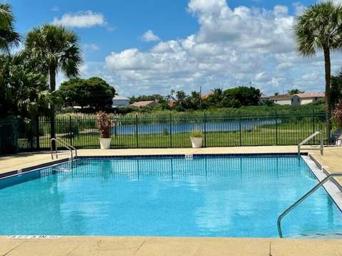 1830 W Meadows Circle #1830, Boynton Beach FL - photo 24 of 40