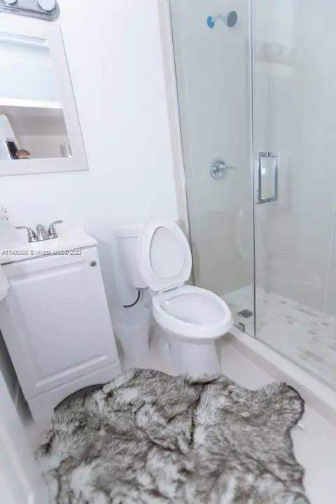 3240 SW 17th Street, Fort Lauderdale FL - photo 7 of 10