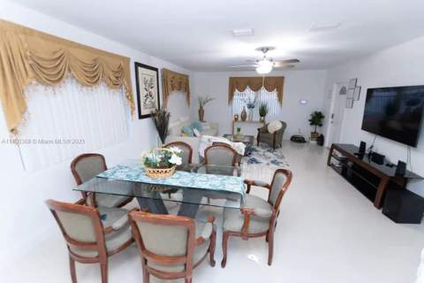 3240 SW 17th Street, Fort Lauderdale FL - photo 8 of 10