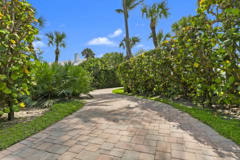 162 N Beach Road, Jupiter Island FL - photo 18 of 73