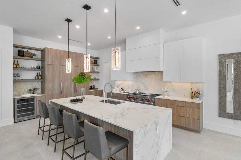 5 bedroom Single Family Residence at 2737 NE 18th Street, Coral Ridge North Add, Fort Lauderdale — photo 3