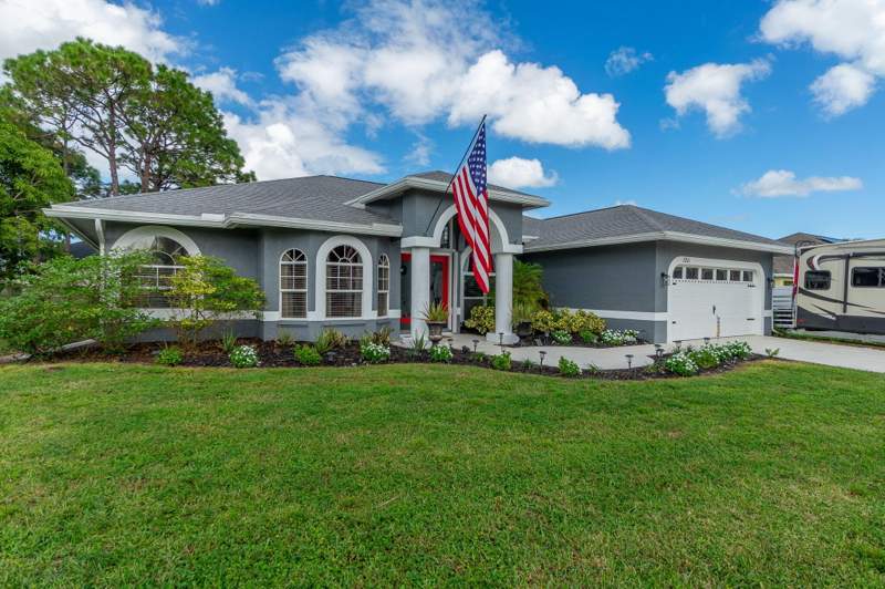 3 bedroom Single Family Residence at 1211 SW Porter Road, Port St Lucie Section 14, Port St. Lucie — photo 4