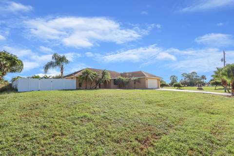 1991 SE Aires Lane, Port St. Lucie FL - photo 11 of 49