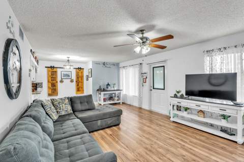329 Knotty Pine Circle #A-2, Greenacres FL - photo 11 of 31