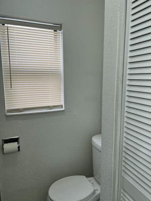 1763 Abbey Road, West Palm Beach FL - photo 9 of 13