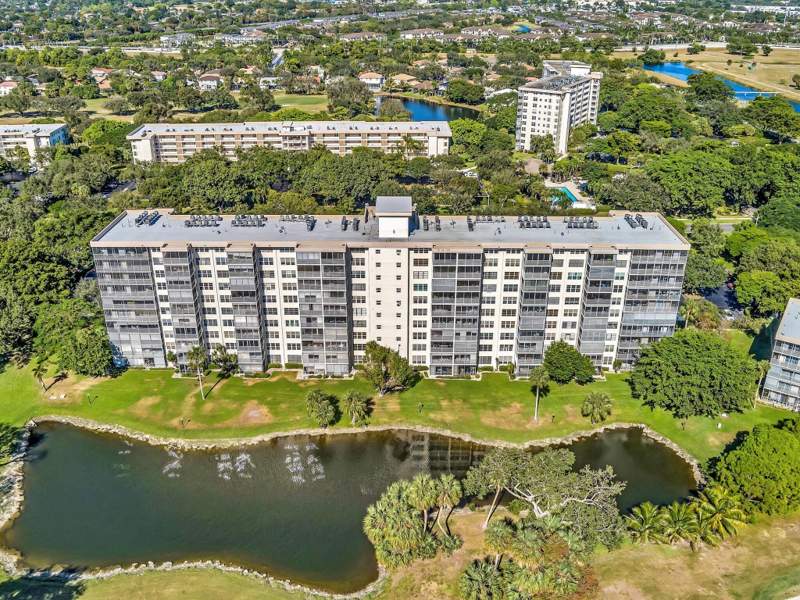 3 bedroom Condominium at 3510 Oaks Way #409, Palm Aire Country Club, Pompano Beach — photo 2