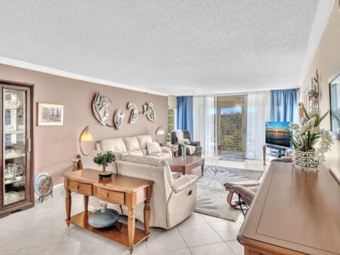 3510 Oaks Way #409, Pompano Beach FL - photo 23 of 61