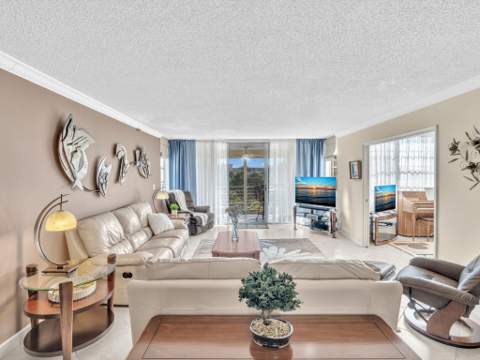 3510 Oaks Way #409, Pompano Beach FL - photo 24 of 61