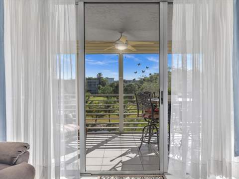 3510 Oaks Way #409, Pompano Beach FL - photo 11 of 61
