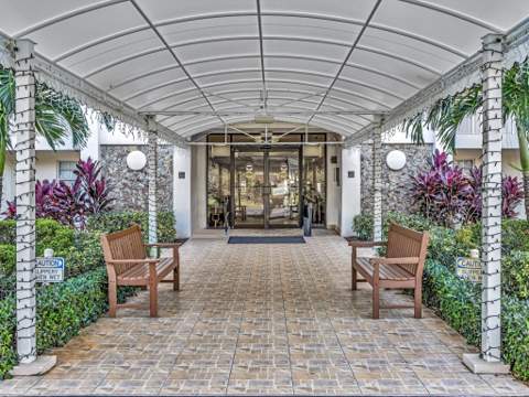 3510 Oaks Way #409, Pompano Beach FL - photo 7 of 61