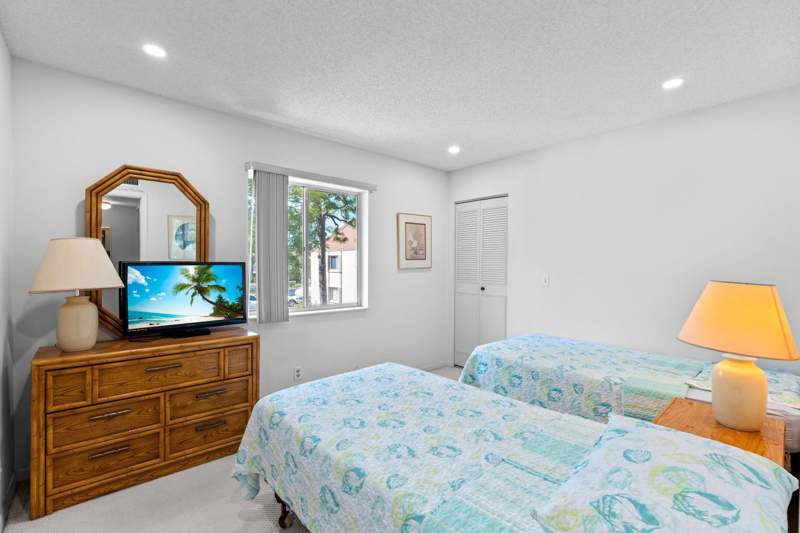 2 bedroom Condominium at 230 Pine Hov Circle #A-2, Pine Ridge South II Condo, Greenacres — photo 4