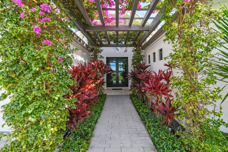 4 bedroom Single Family Residence at 170 Beacon Lane, Jupiter Inlet Beach Colony, Jupiter Inlet Colony — photo 4