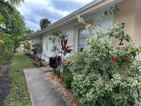 702 SW 7th Street, Delray Beach FL - photo 6 of 7