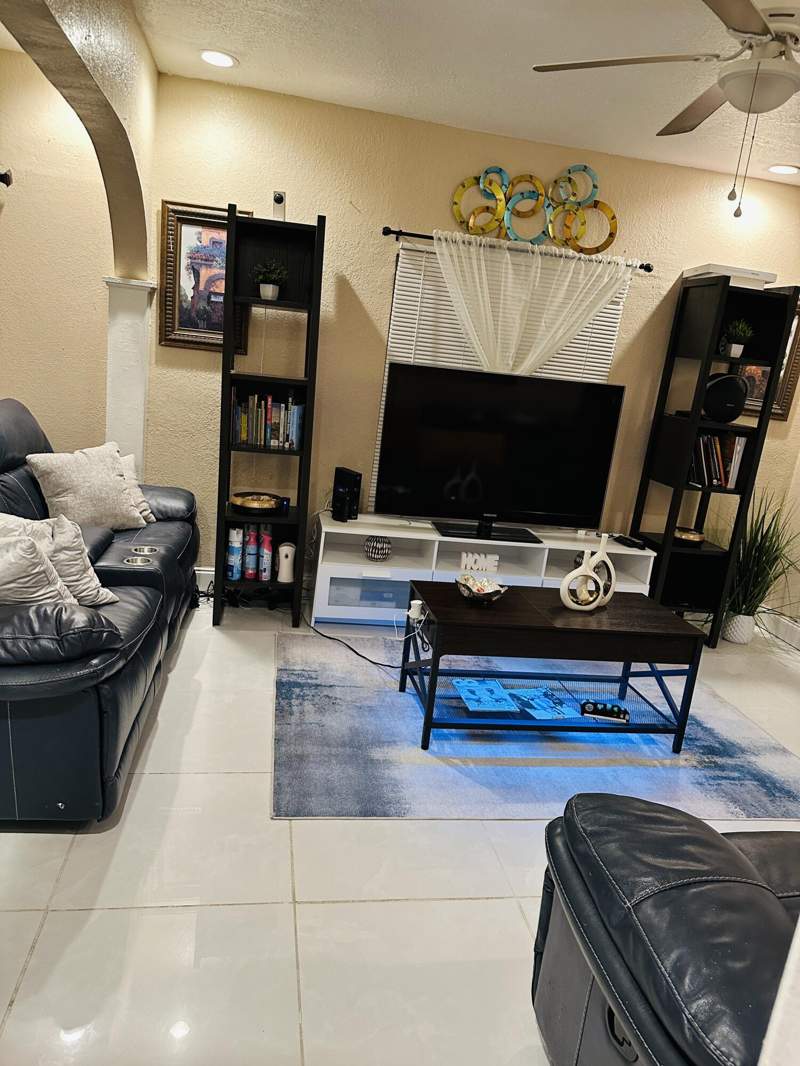 3 bedroom Single Family Residence at 833 Briggs Street, Lakeview Ridge, West Palm Beach — photo 4