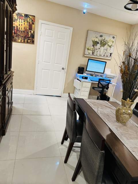 833 Briggs Street, West Palm Beach FL - photo 6 of 71