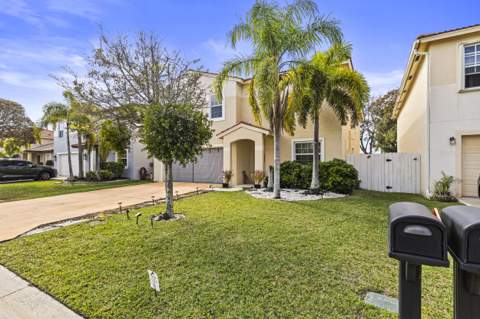 6627 Rainwood Cove Lane, Lake Worth FL - photo 7 of 43