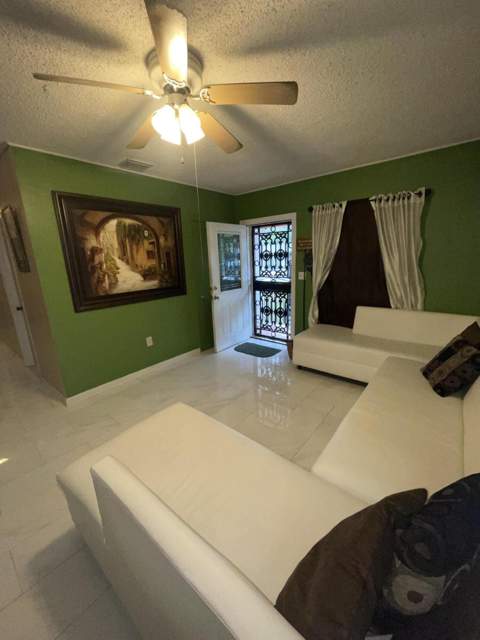 3024 Glenwood Road, West Palm Beach FL - photo 19 of 38