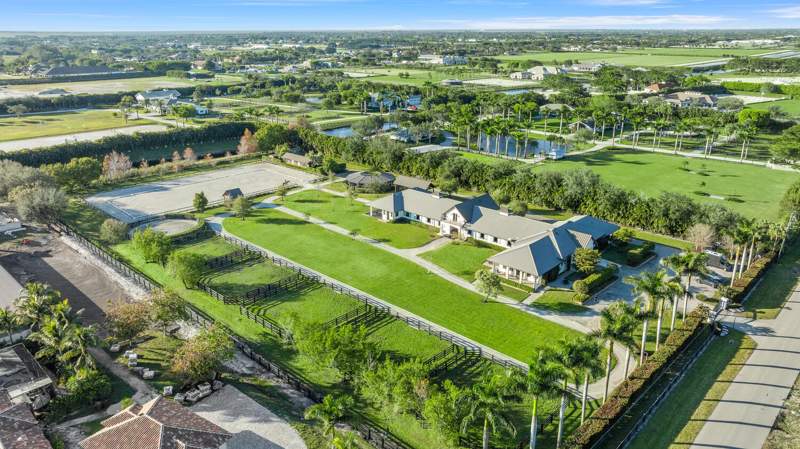 4 bedroom Single Family Residence at 4915 Stables Way, Palm Beach Point East, Wellington — photo 4