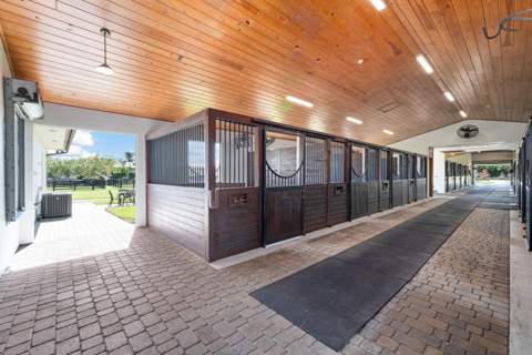 4915 Stables Way, Wellington FL - photo 13 of 80