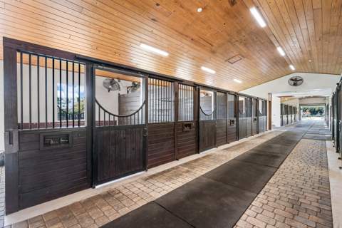4915 Stables Way, Wellington FL - photo 15 of 80