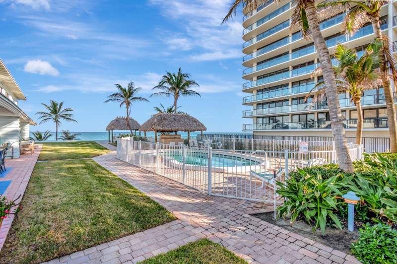 1 bedroom Condominium at 2711 S Ocean 0020 Boulevard #2, Jamaica Manor Inc Lessee, Highland Beach — photo 2