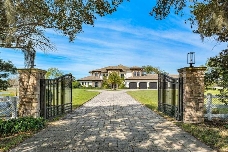 5 bedroom Single Family Residence at 10527 El Paraiso Place, Palm Beach Farms Co 3, Delray Beach — photo 2
