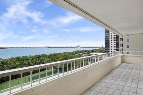 5280 N Ocean Drive #4d, Singer Island FL - photo 10 of 40