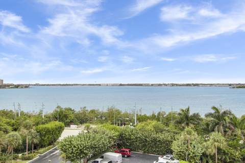 5280 N Ocean Drive #4d, Singer Island FL - photo 13 of 40