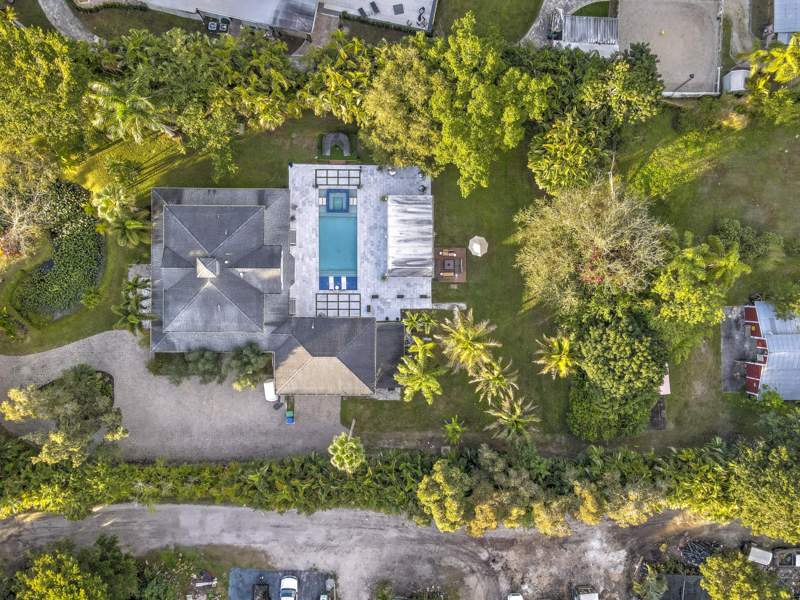5 bedroom Single Family Residence at 6402 SW 185th Way, Everglades Land Co, Southwest Ranches — photo 5