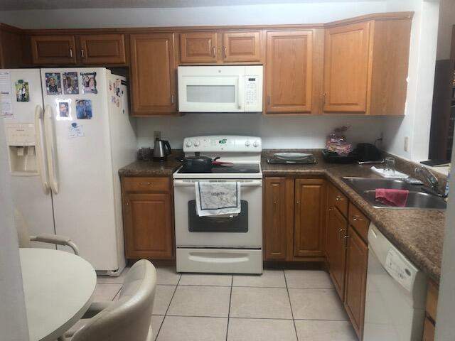 3 bedroom Townhouse at 22065 Las Brisas Circle #401, Las Brisas Of Boca Condo, Boca Raton — photo 5
