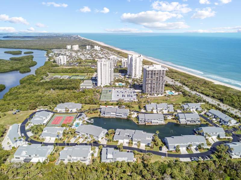 3 bedroom Condominium at 4949 N Highway A1a #196, Breakers Landing, A Condominium, Fort Pierce — photo 2