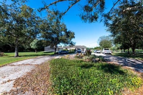 13528 N 6th Court, Loxahatchee Groves FL - photo 12 of 33