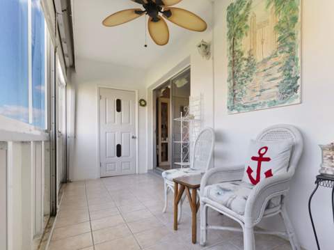 301 Circle Drive #103, Boynton Beach FL - photo 6 of 35