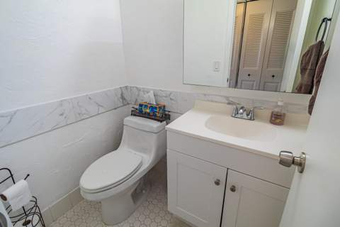 120 Northampton #F, West Palm Beach FL - photo 20 of 28
