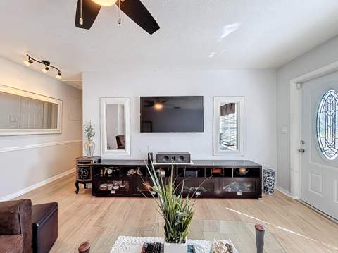 6293 NW 27th Street, Margate FL - photo 10 of 41