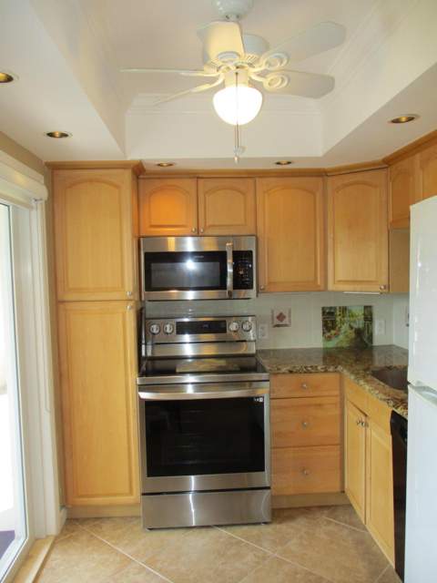 3300 N Palm Aire Drive #306, Pompano Beach FL - photo 8 of 95