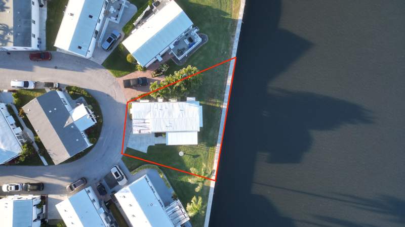 2 bedroom Mobile Home at 215 S Heron Drive #O, Briny Breezes Inc, Briny Breezes — photo 2